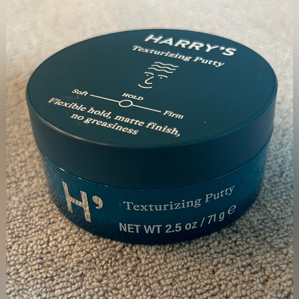Harry’s Texturizing Putty•Medium Hold•Net Weight 2.5 Oz/71g